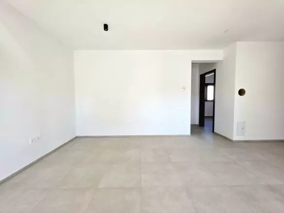2-bedroom Apartment In Štinjan, Croatia (7.139 M²)
