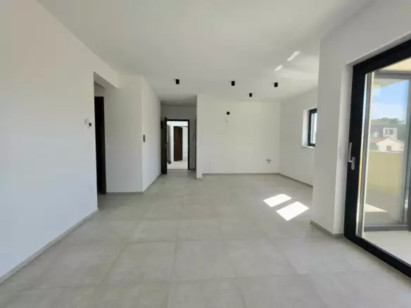 2-bedroom Apartment In Štinjan, Croatia (7.139 M²)