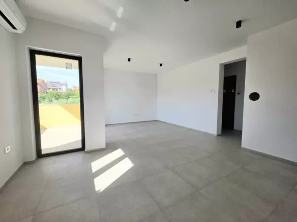 2-bedroom Apartment In Štinjan, Croatia (7.139 M²)