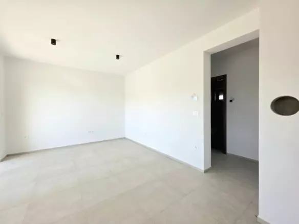 2-bedroom Apartment In Štinjan, Croatia (7.139 M²)