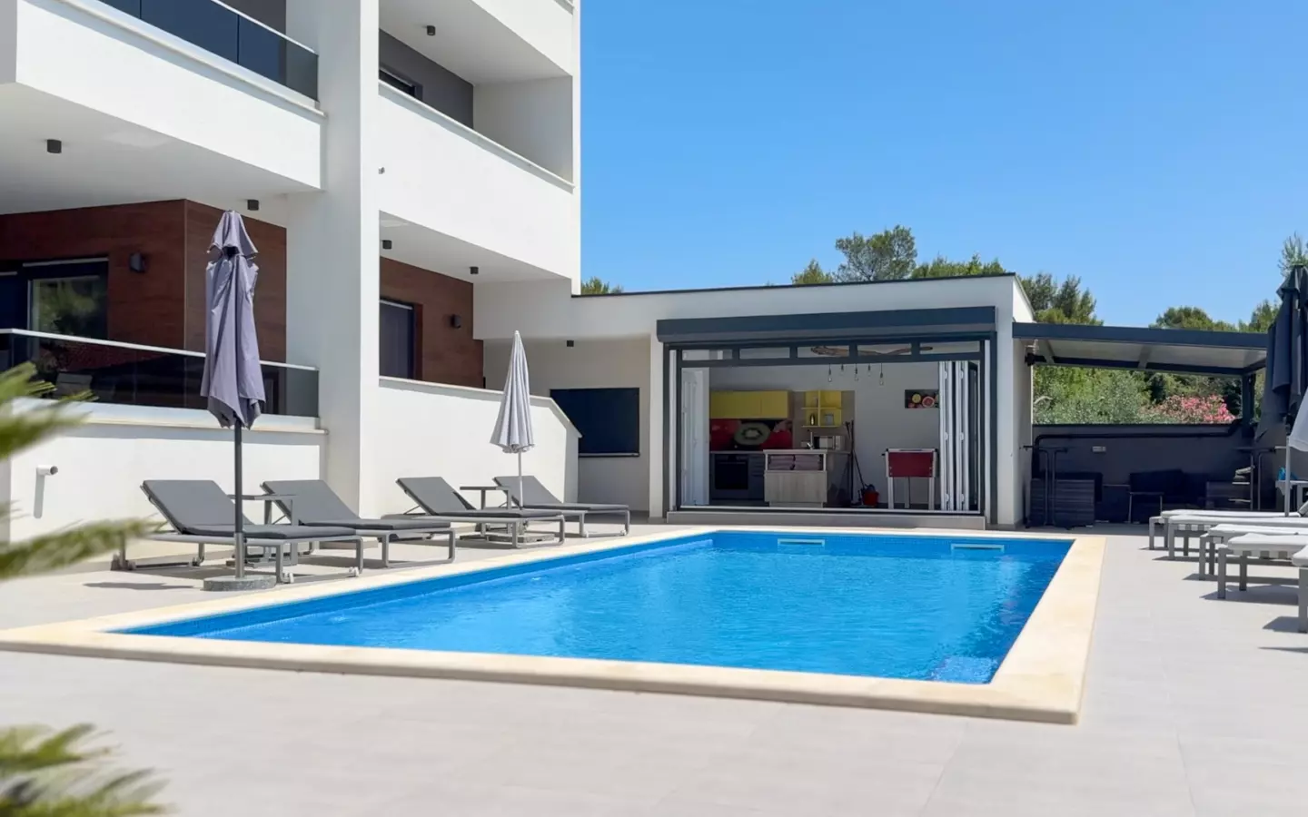 5-bedroom Villa In Medulin, Croatia (300 M²)