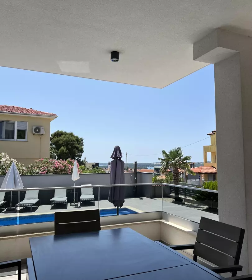 5-bedroom Villa In Medulin, Croatia (300 M²)