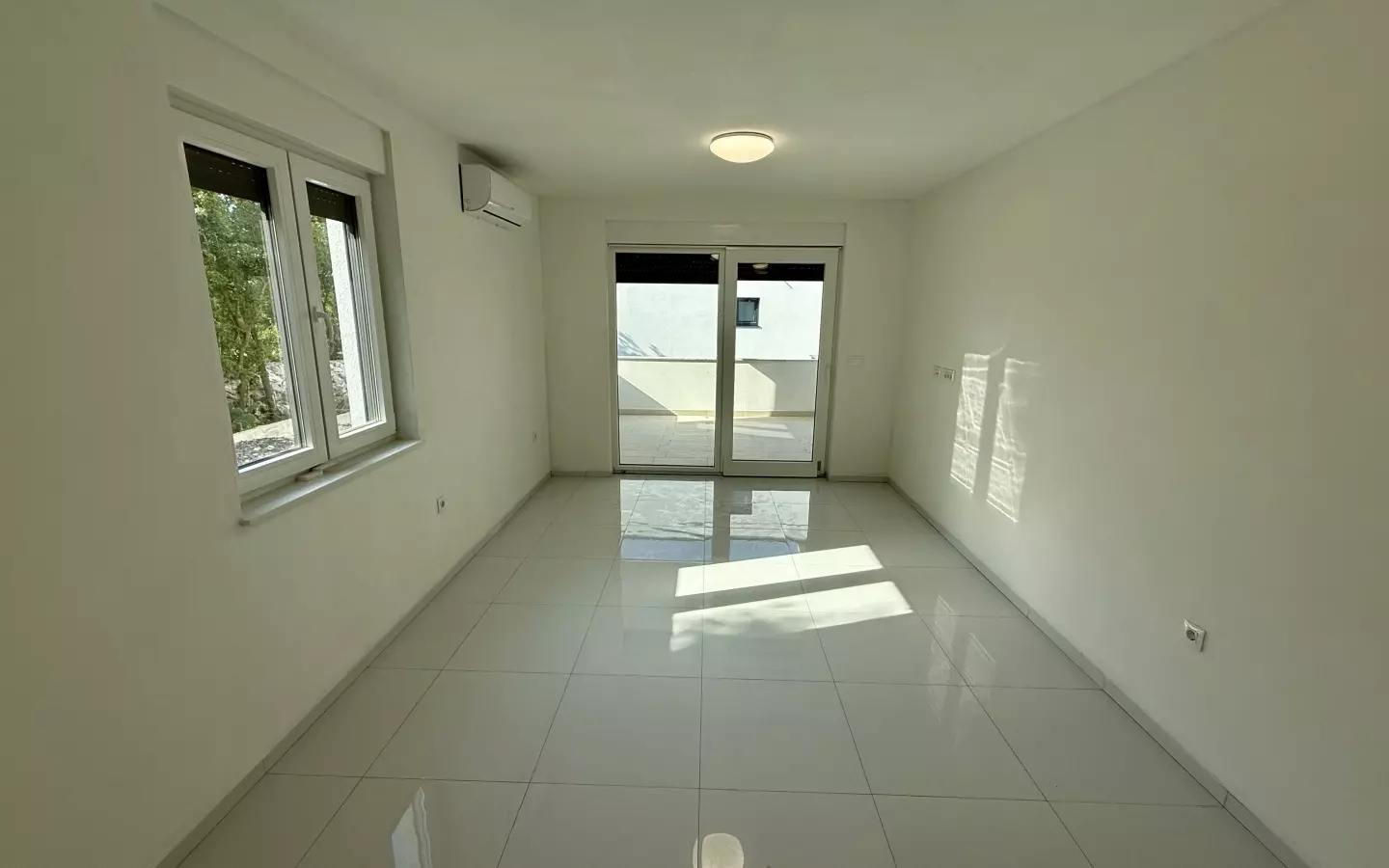 2-bedroom Apartment In Novi Vinodolski, Croatia (67 M²)