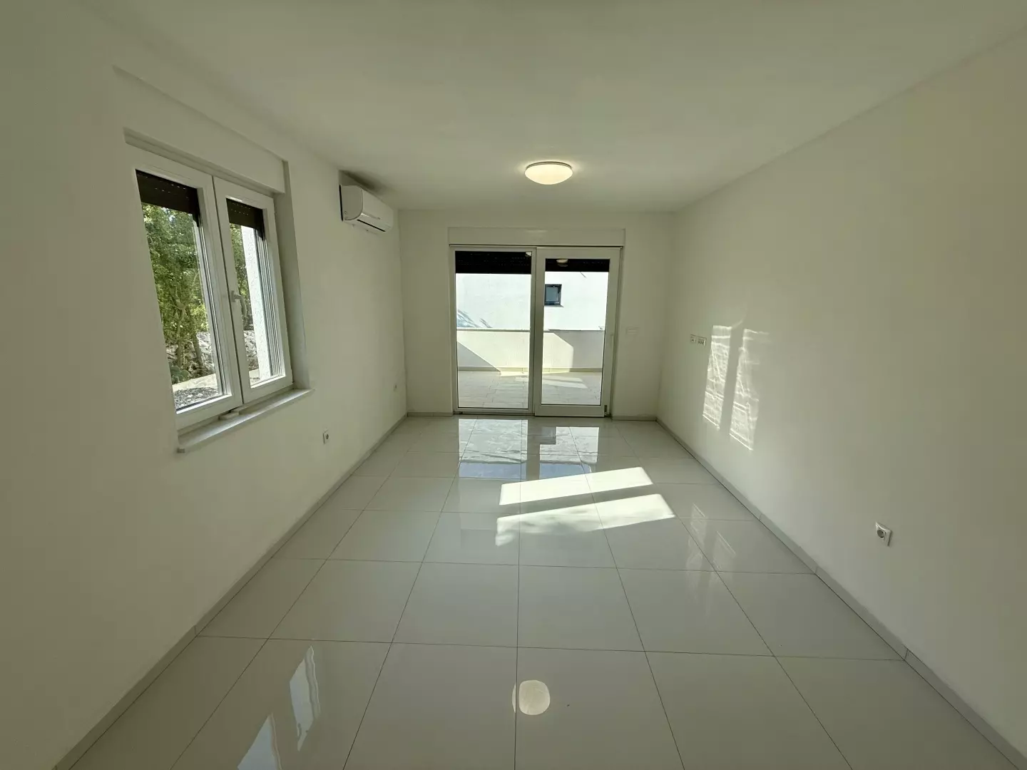 2-bedroom Apartment In Novi Vinodolski, Croatia (67 M²)