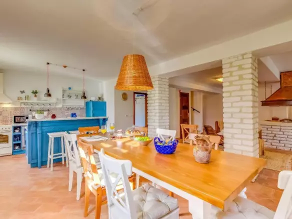 4-bedroom Villa In Višnjan, Croatia (205 M²)