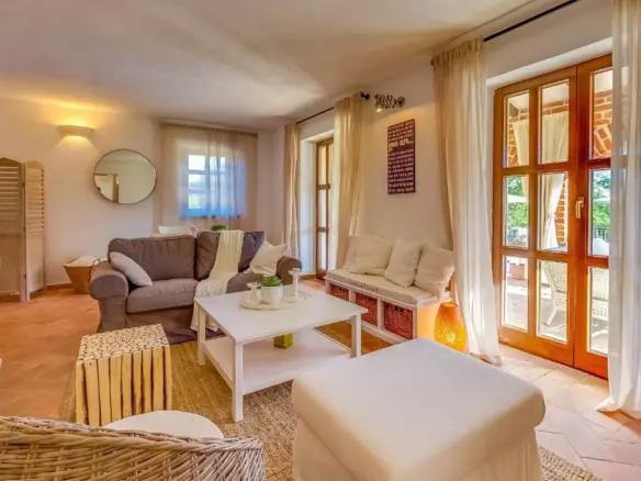 4-bedroom Villa In Višnjan, Croatia (205 M²)