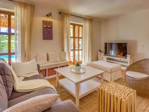 4-bedroom Villa In Višnjan, Croatia (205 M²)