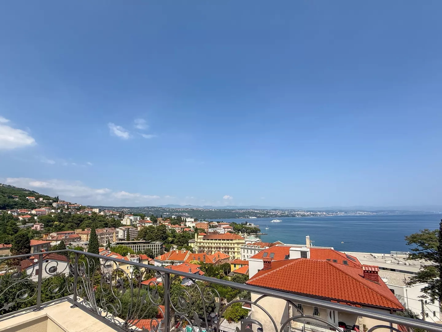 3-bedroom Apartment In Opatija – Centar, Croatia (204 M²)