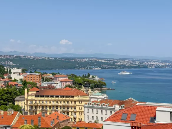 3-bedroom Apartment In Opatija – Centar, Croatia (204 M²)