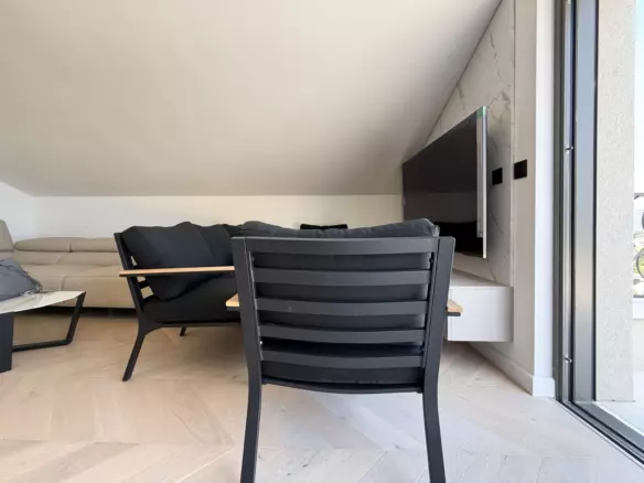 3-bedroom Apartment In Opatija – Centar, Croatia (204 M²)