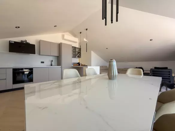 3-bedroom Apartment In Opatija – Centar, Croatia (204 M²)