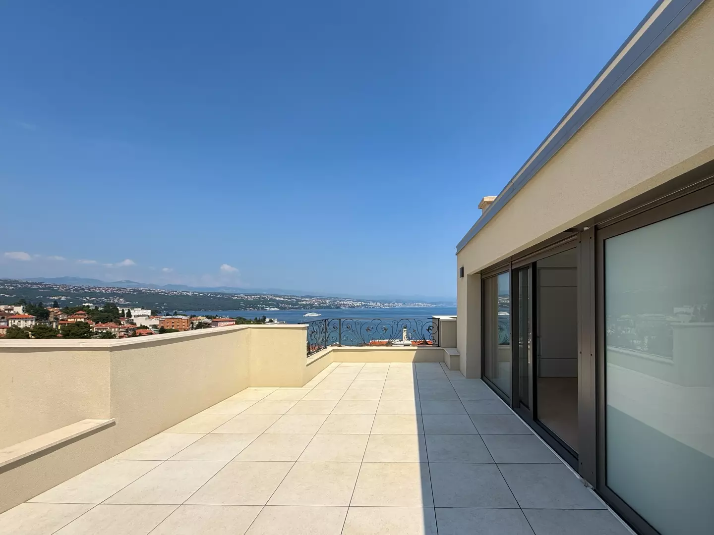 3-bedroom Apartment In Opatija – Centar, Croatia (204 M²)