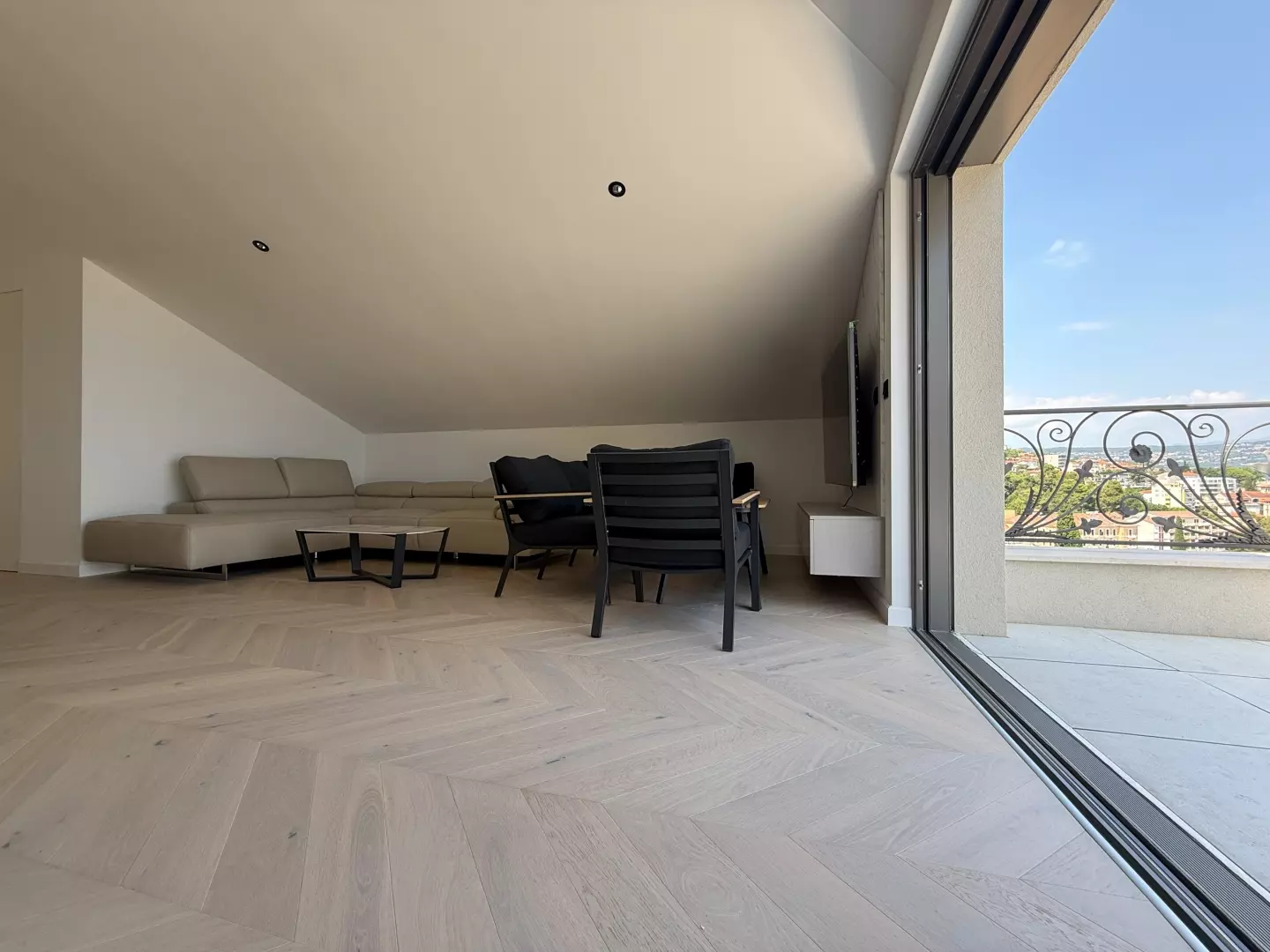 3-bedroom Apartment In Opatija – Centar, Croatia (204 M²)