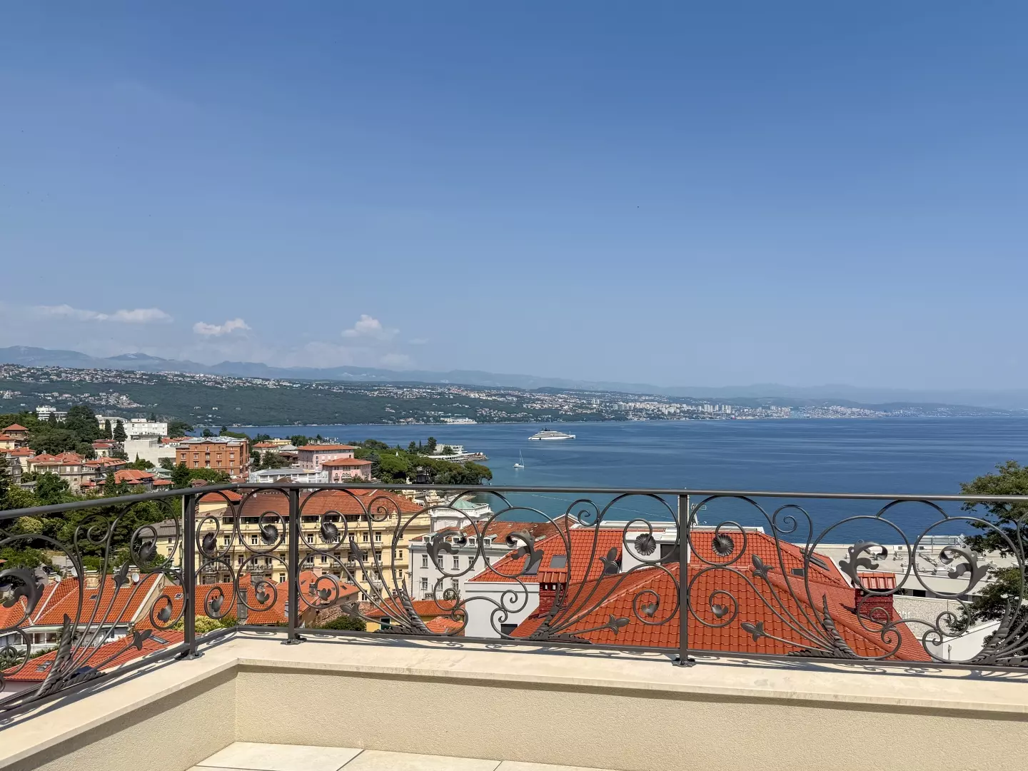 3-bedroom Apartment In Opatija – Centar, Croatia (204 M²)