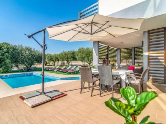 3-bedroom Villa In Vodnjan, Croatia (173 M²)
