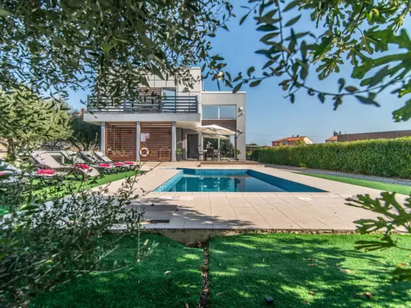 3-bedroom Villa In Vodnjan, Croatia (173 M²)