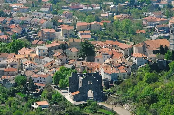Land In Trinajstići, Croatia (870 M²)