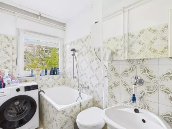 1-bedroom Apartment In Maksimir, Croatia (43 M²)