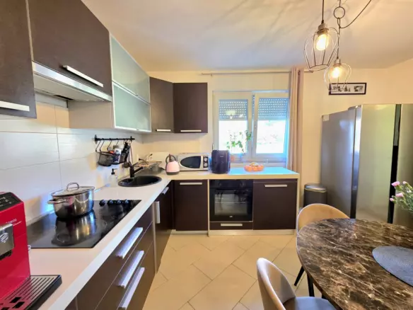 2-bedroom Apartment In Veli Vrh, Croatia (68 M²)