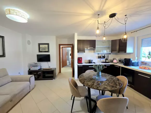 2-bedroom Apartment In Veli Vrh, Croatia (68 M²)