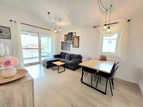 2-bedroom Apartment In Poreč, Croatia (6.601 M²)