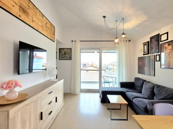 2-bedroom Apartment In Poreč, Croatia (6.601 M²)