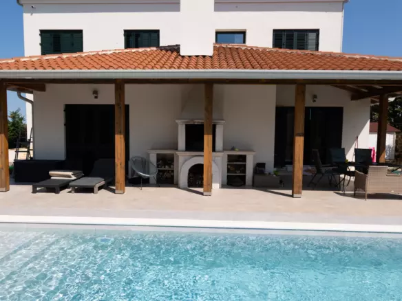 5-bedroom Villa In Murine, Croatia (373 M²)