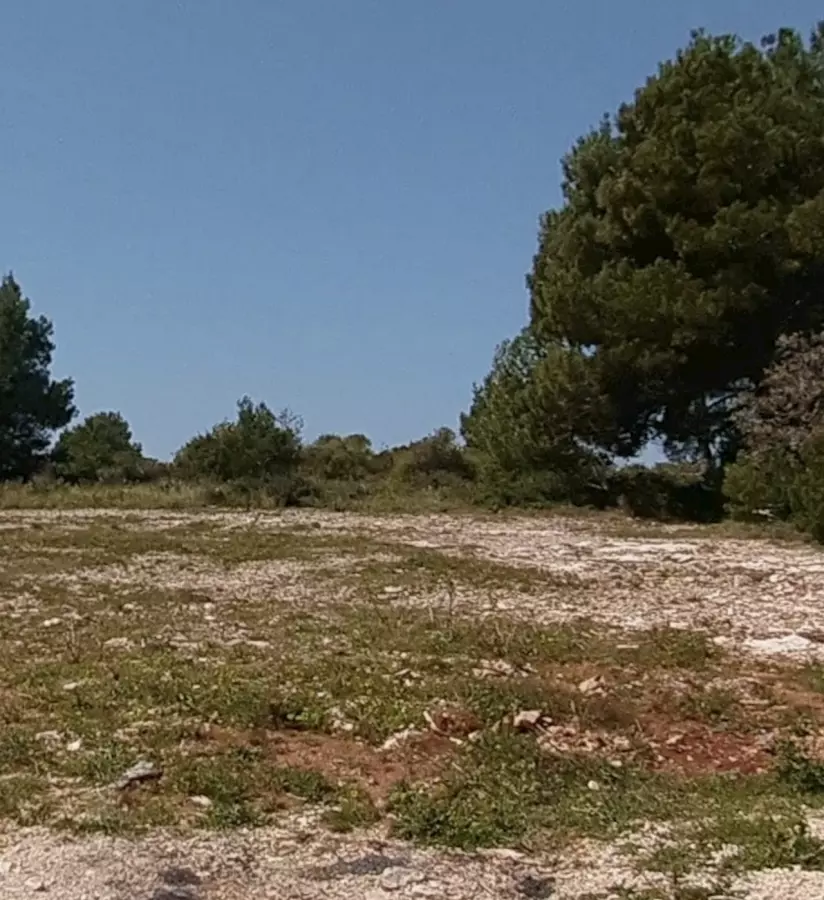Land In Medulin, Croatia (598 M²)