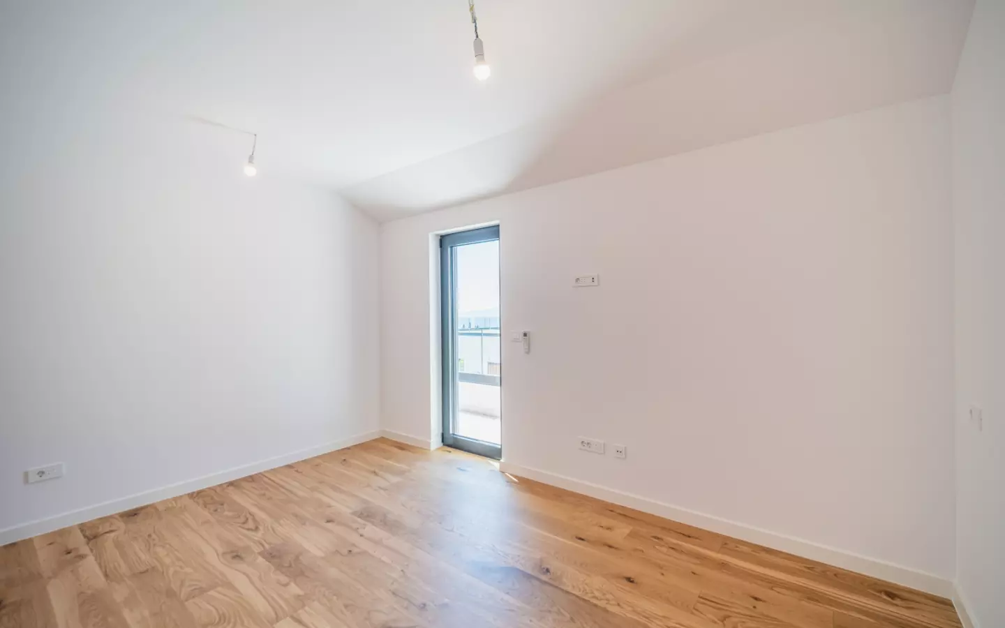 2-bedroom Apartment In Opatija – Centar, Croatia (10.136 M²)