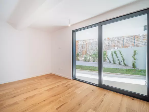 3-bedroom Apartment In Opatija – Centar, Croatia (17.231 M²)