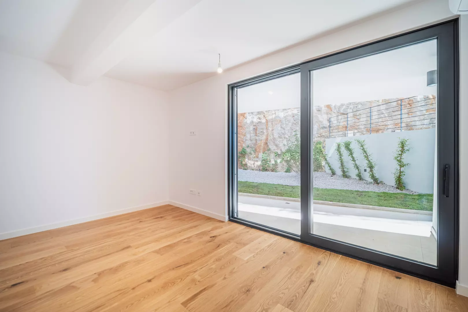 original_1778509377_p1074719-hdr-d4b525 3-bedroom Apartment In Opatija – Centar, Croatia (17.231 M²)