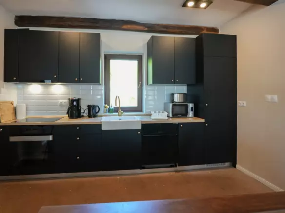 4-bedroom Villa In Sveti Lovreč, Croatia (168 M²)
