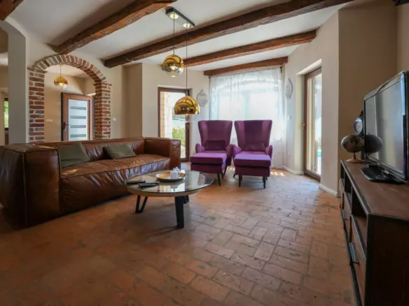 4-bedroom Villa In Sveti Lovreč, Croatia (168 M²)