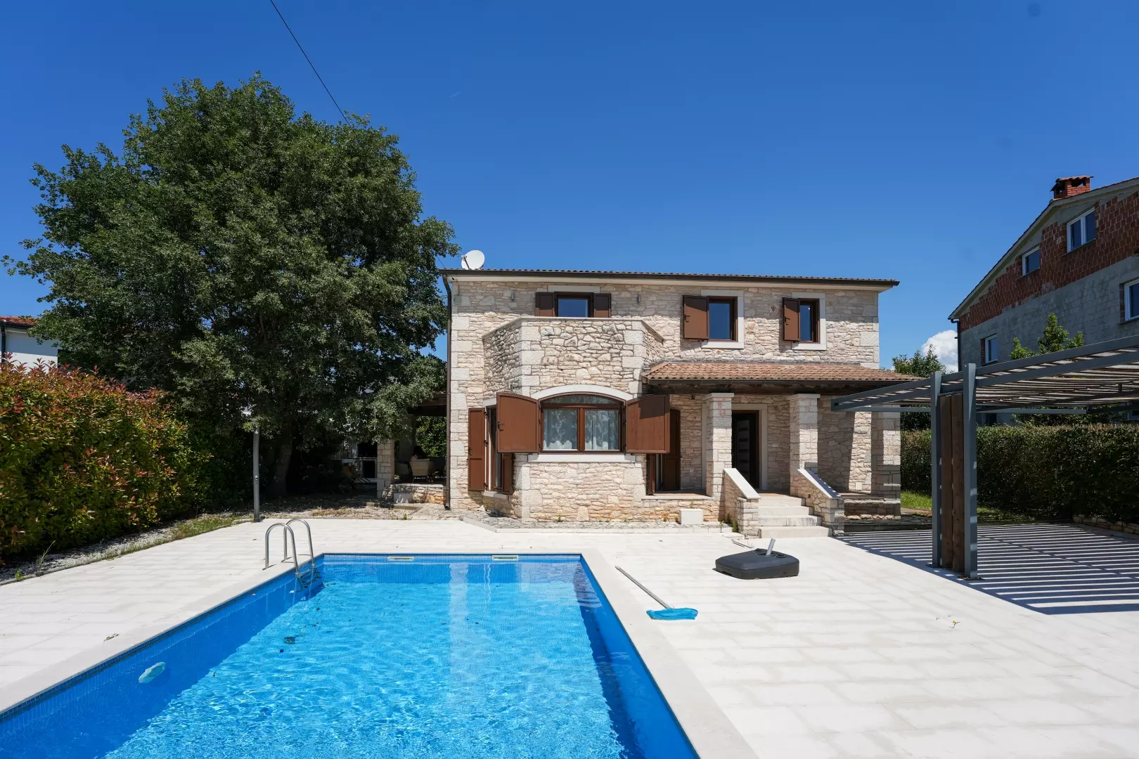 4-bedroom Villa In Sveti Lovreč, Croatia (168 M²)