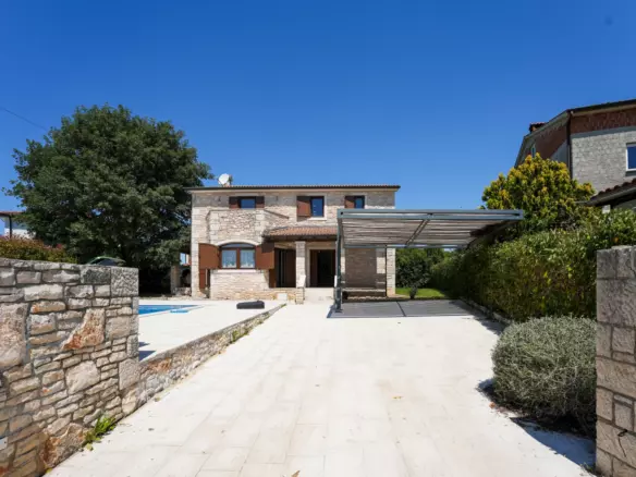 4-bedroom Villa In Sveti Lovreč, Croatia (168 M²)