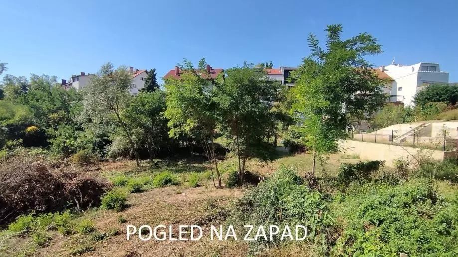 Land In Vrhovec, Croatia (1.438 M²)