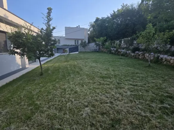 5-bedroom Villa In Poljane, Croatia (400 M²)