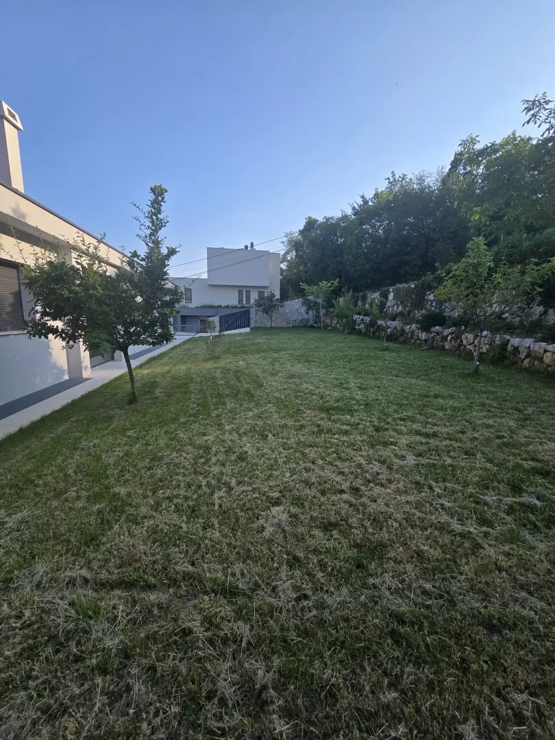 5-bedroom Villa In Poljane, Croatia (400 M²)