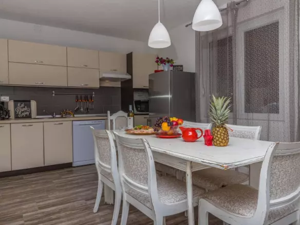 5-bedroom Detached House In Grižane-belgrad, Croatia (230 M²)