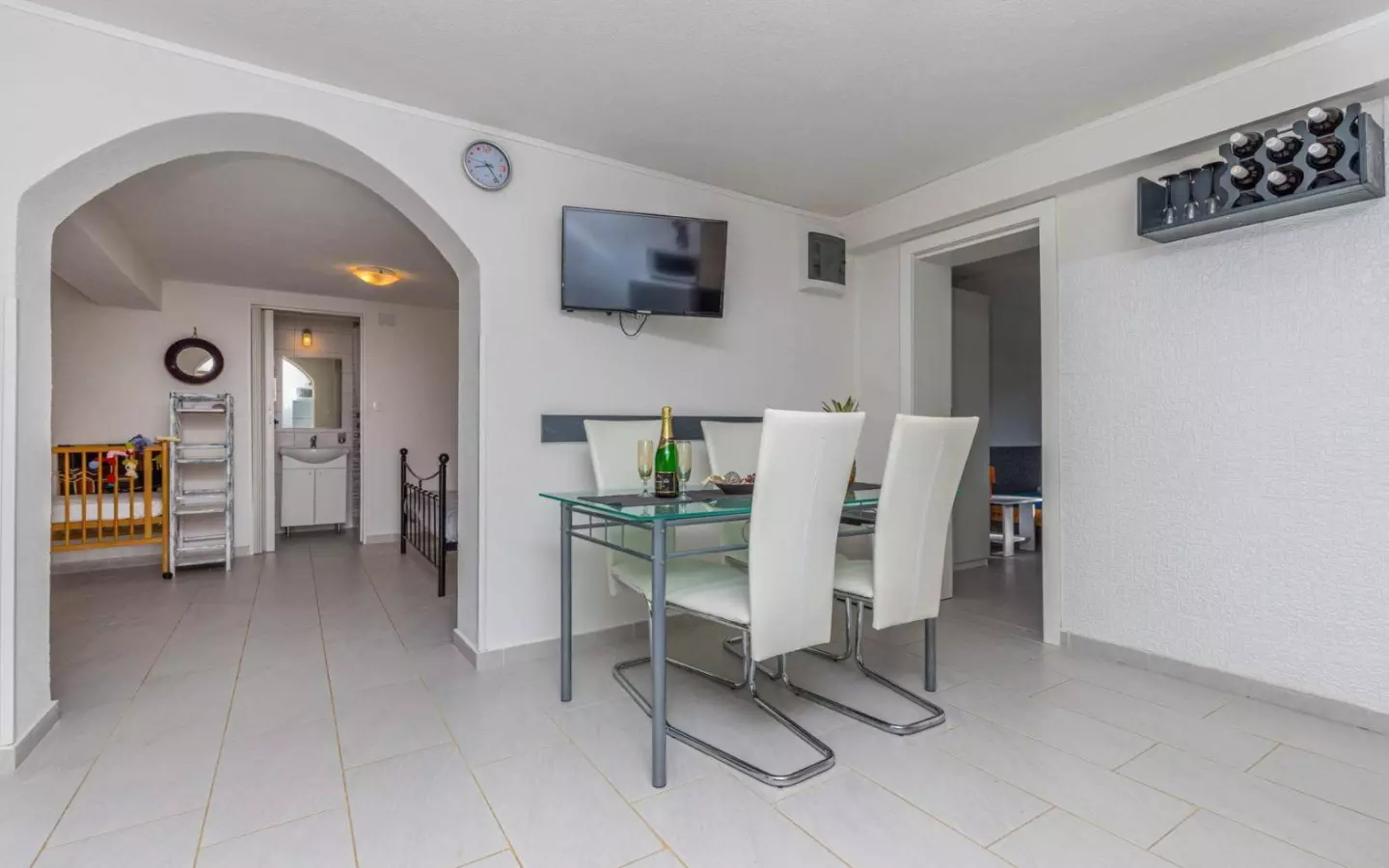 5-bedroom Detached House In Grižane-belgrad, Croatia (230 M²)