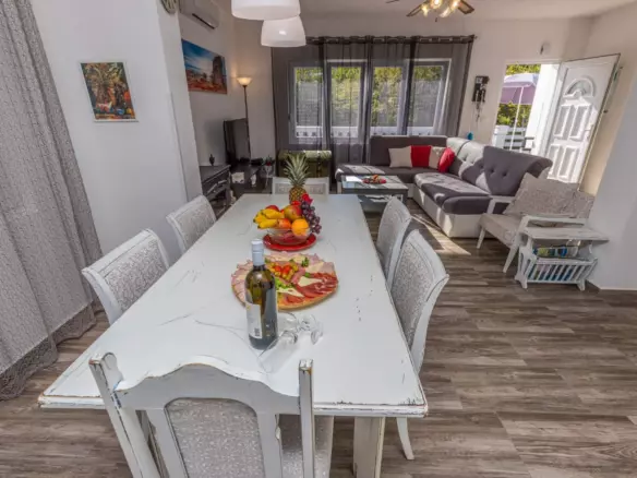5-bedroom Detached House In Grižane-belgrad, Croatia (230 M²)