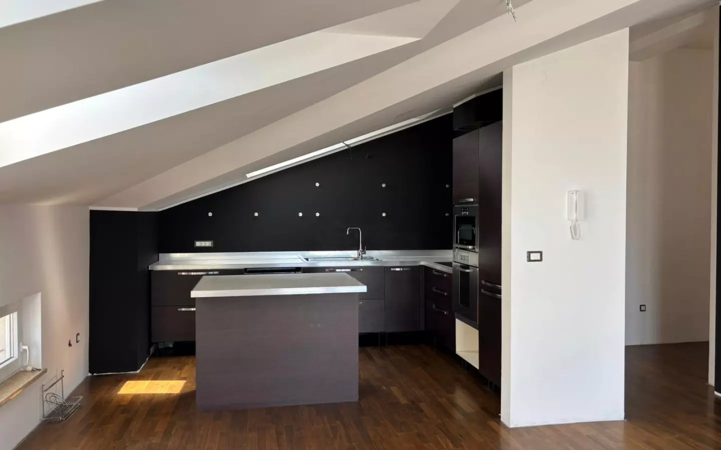 4-bedroom Apartment In Medulin, Croatia (192 M²)
