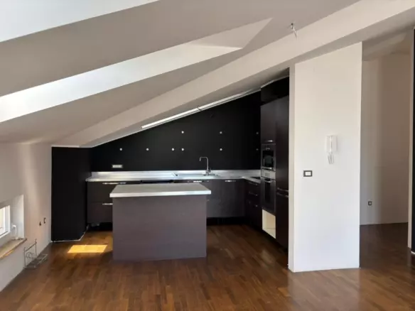 4-bedroom Apartment In Medulin, Croatia (192 M²)