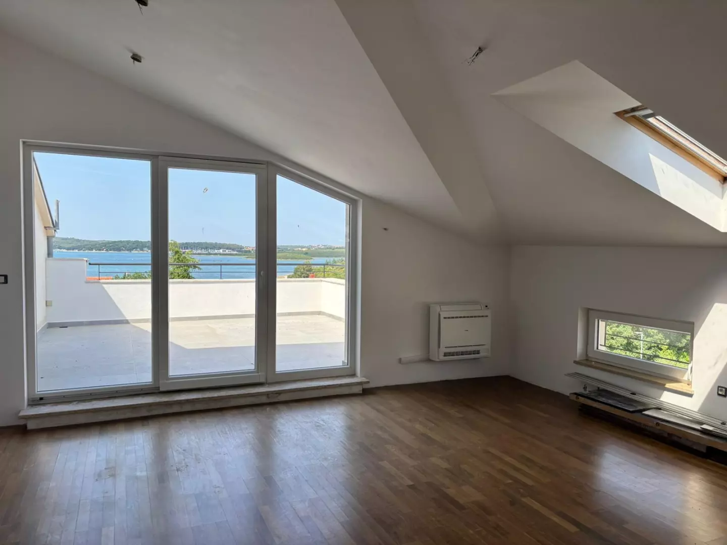 original_1779807358_whatsapp-image-2026-05-26-at-16-f29f2c 4-bedroom Apartment In Medulin, Croatia (192 M²)