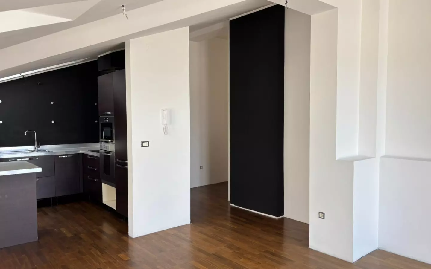 4-bedroom Apartment In Medulin, Croatia (192 M²)