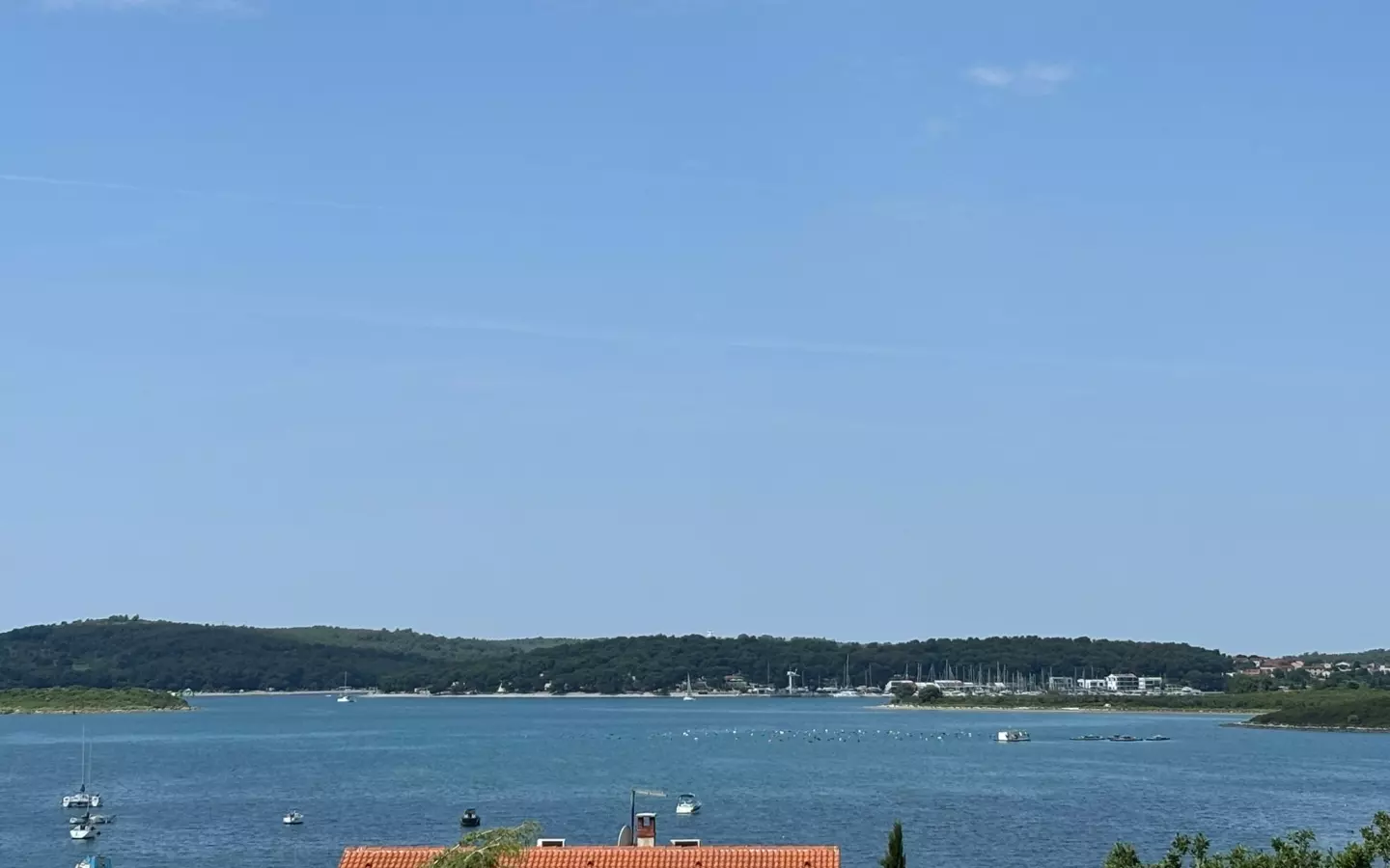 4-bedroom Apartment In Medulin, Croatia (192 M²)