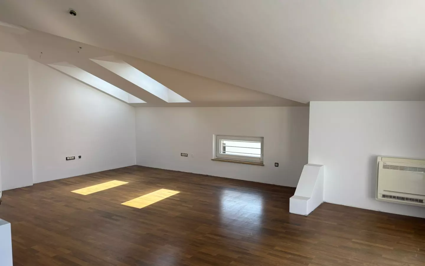 4-bedroom Apartment In Medulin, Croatia (192 M²)
