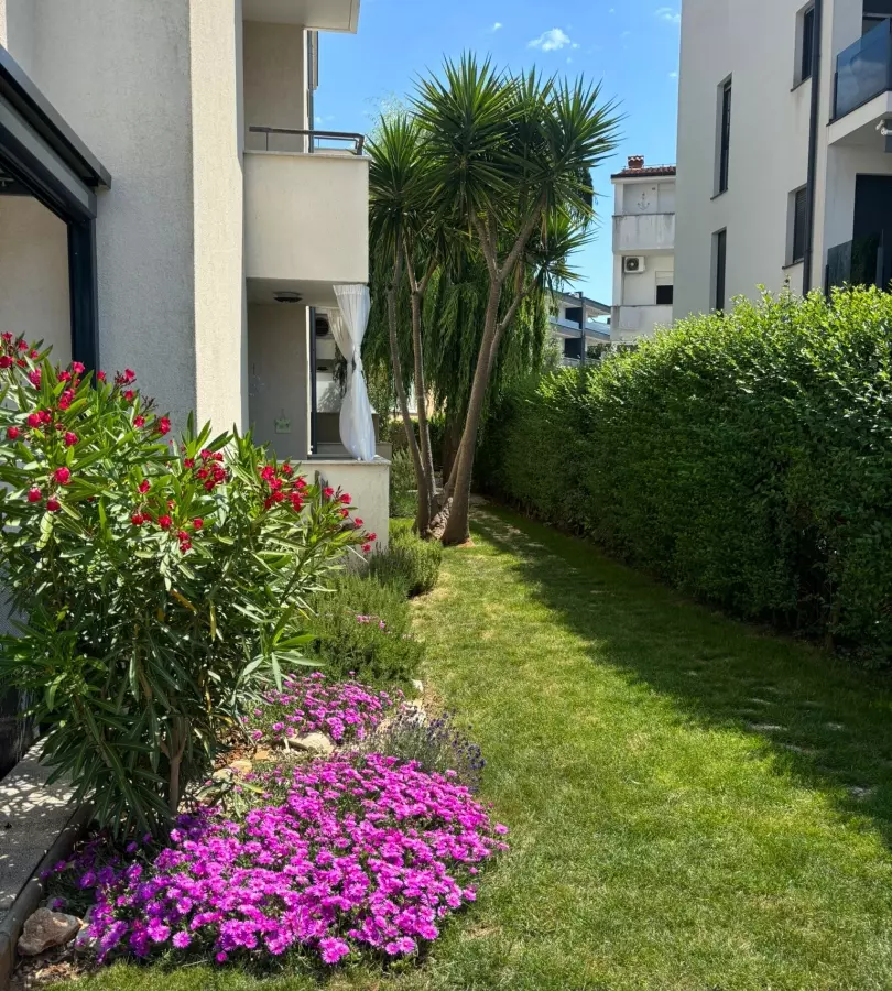 4-bedroom Apartment In Medulin, Croatia (192 M²)