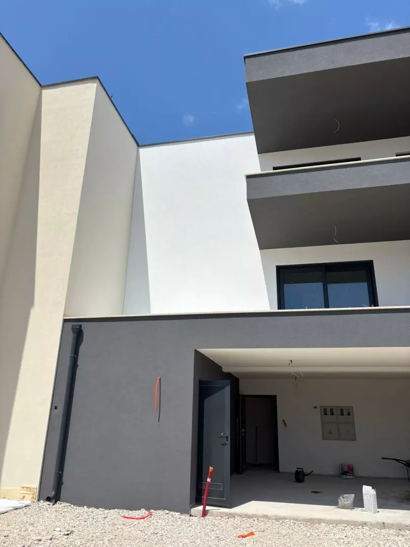 3-bedroom Apartment In Medulin, Croatia (9.525 M²)