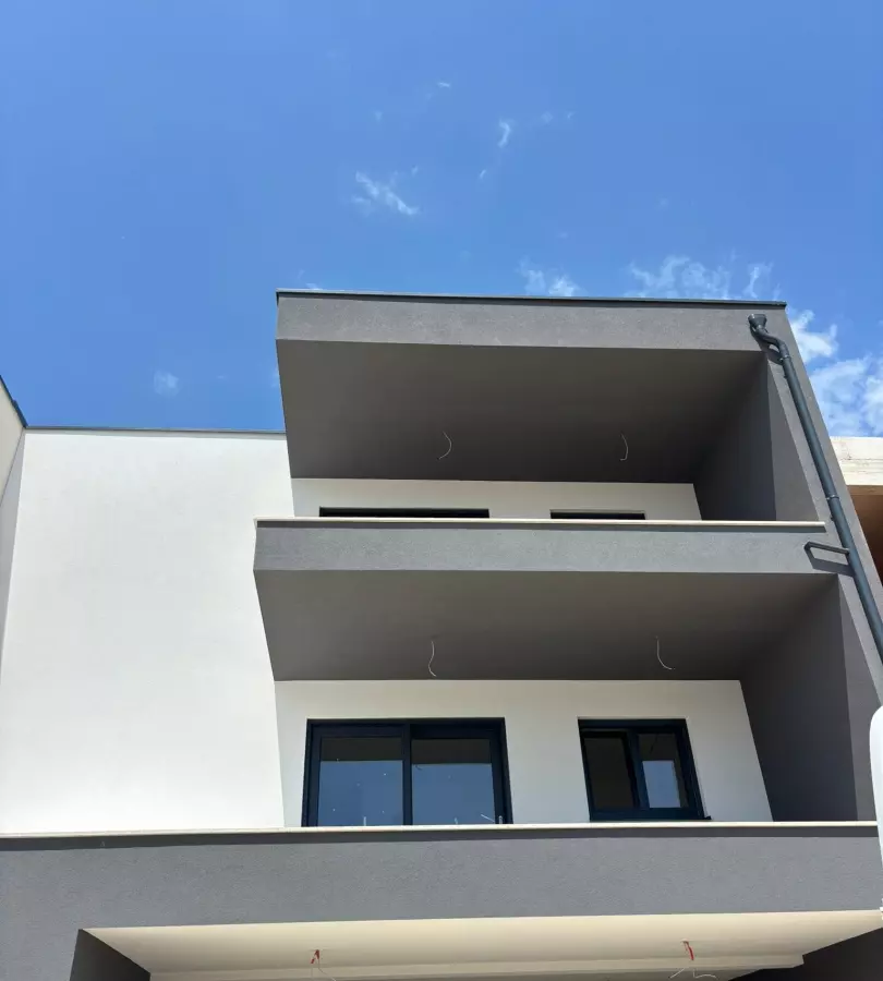 3-bedroom Apartment In Medulin, Croatia (9.525 M²)